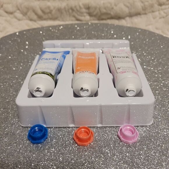 Skin & Co Roma 3 Pc Hand Cream Set Travel Sizes 3 Scents Oh My Hands New Sealed - Picture 10 of 10